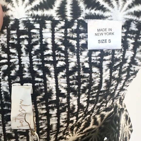 NWT Petersyn Revolve April Top in Nomad Print - Size: Small - Picture 3 of 7